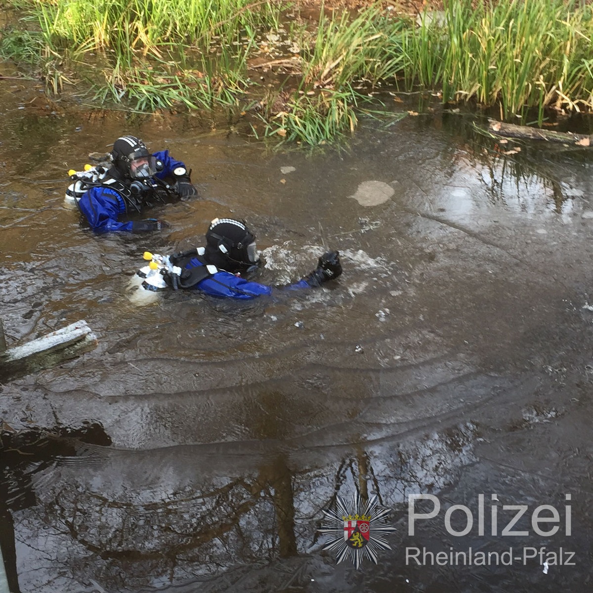 POL-PPWP: Tresor und Munition bei Taucheinsatz gefunden