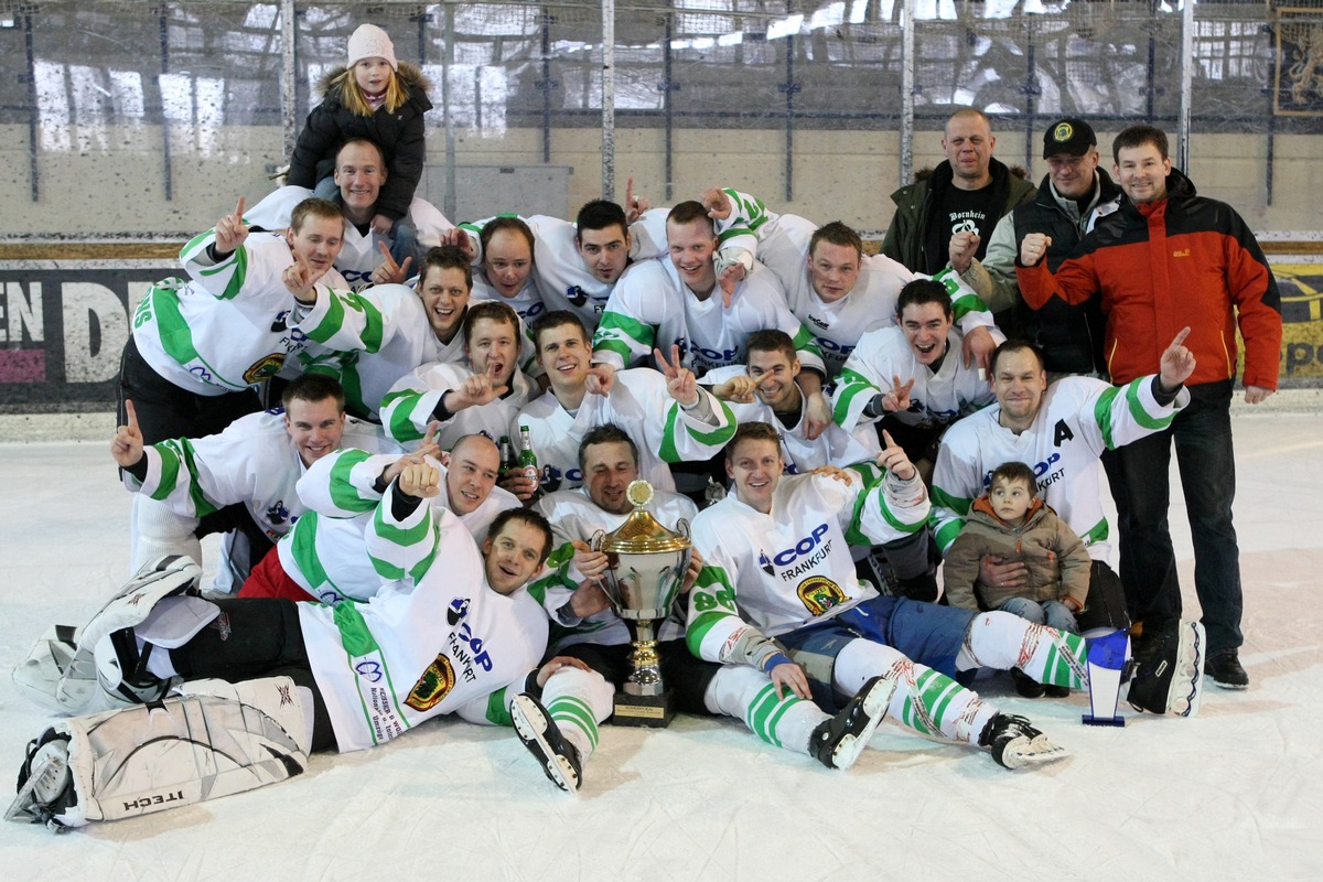 POL-F: 100309 - 317 Frankfurt Green Lions: Polizisten jagen den Puck und ermitteln den Deutschen Meister 2010