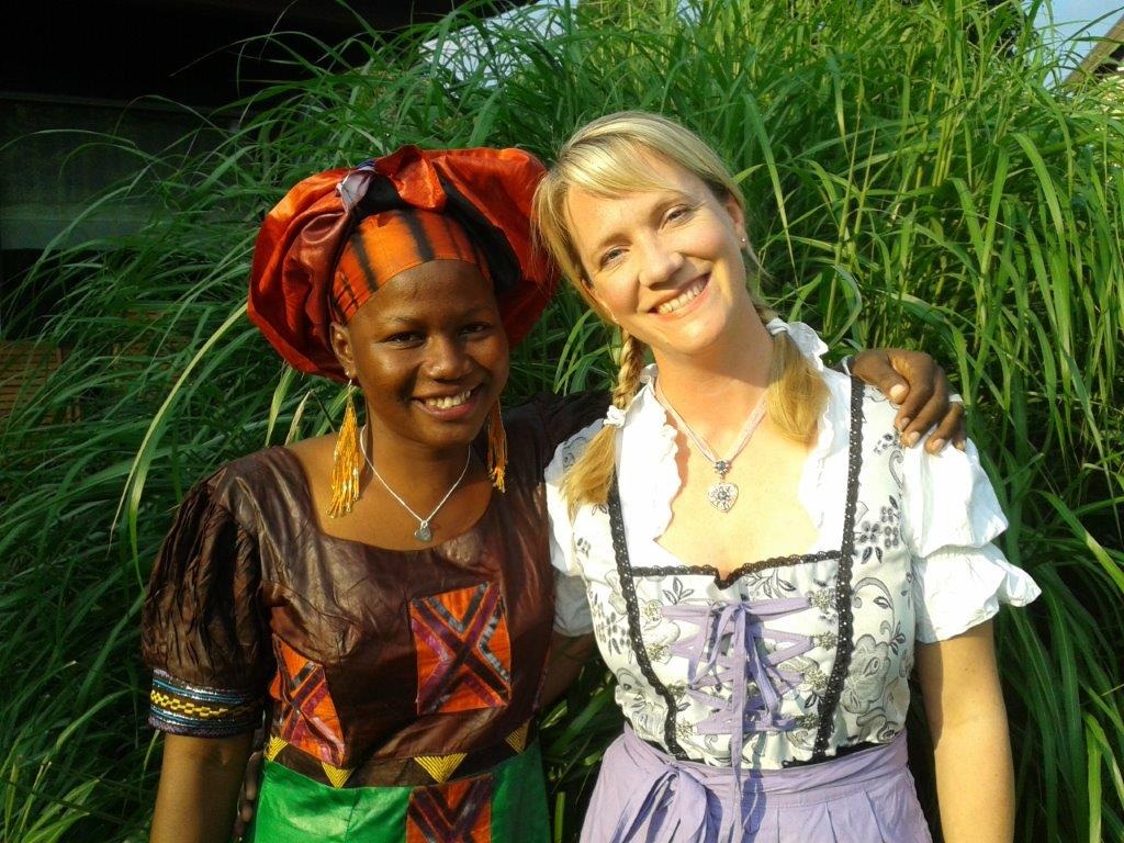 Aus Theorie wird Praxis / Experiment e.V. vermittelt Deutschlehrer aus Afrika in Gastfamilien