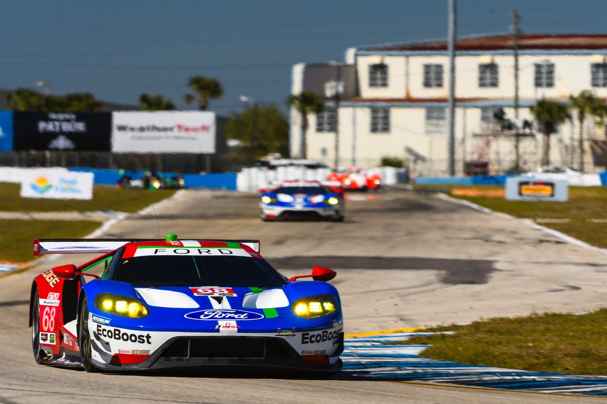 Ford GT-Pilot Dirk Müller lässt nach Klassensiegen in Le Mans und Daytona Platz 2 in Sebring folgen (FOTO)