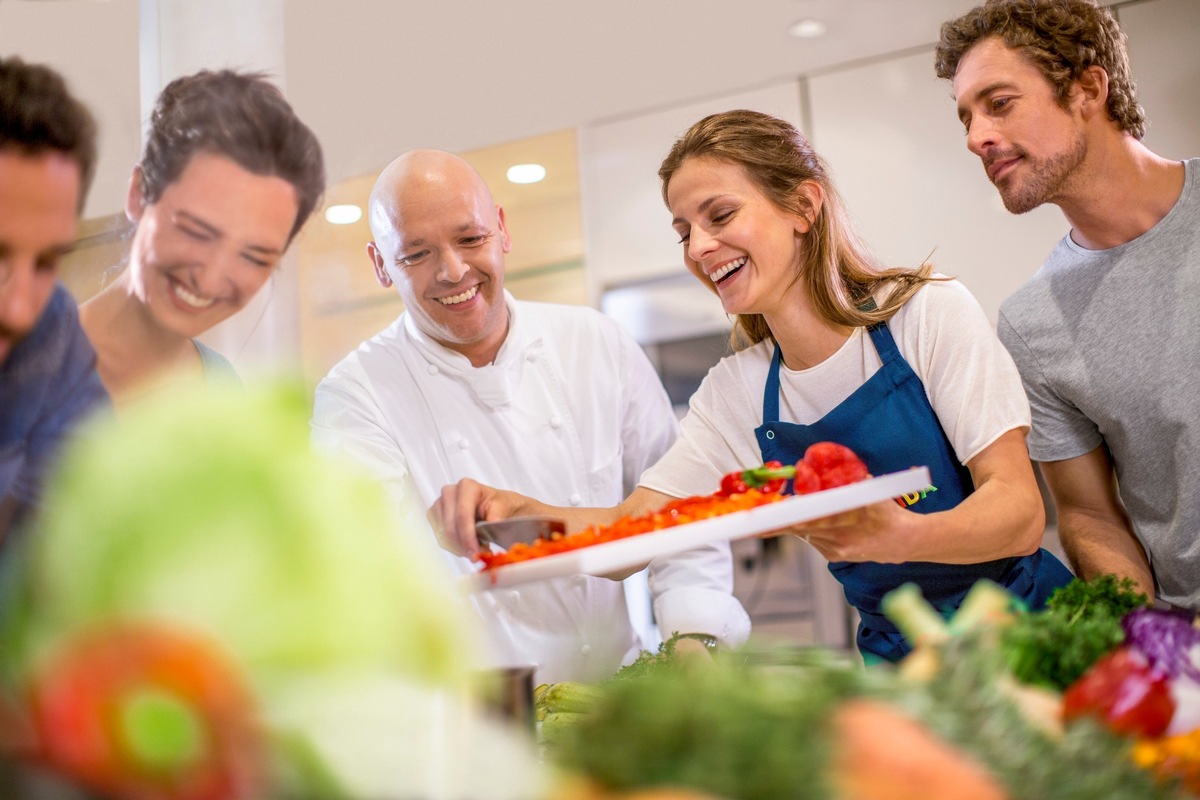 AIDA Pressemeldung: Beliebte Koch-Doku „Das perfekte Dinner“ an Bord von AIDAprima - Bewerbungen sind ab sofort möglich