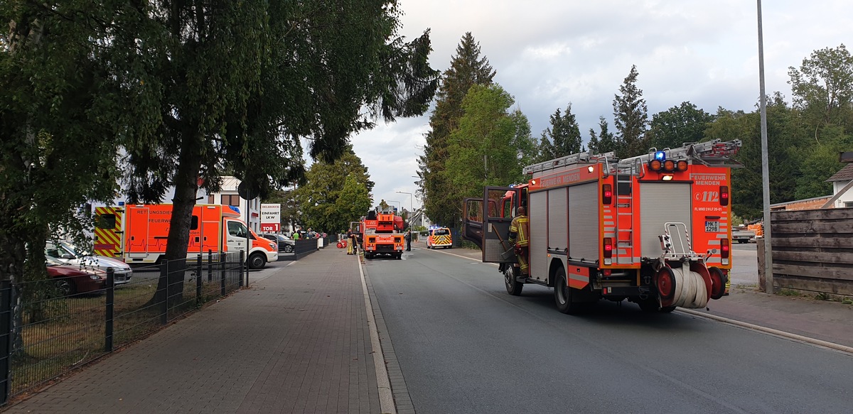 FW Menden: Brand in Industriebetrieb in Menden-Lendringsen