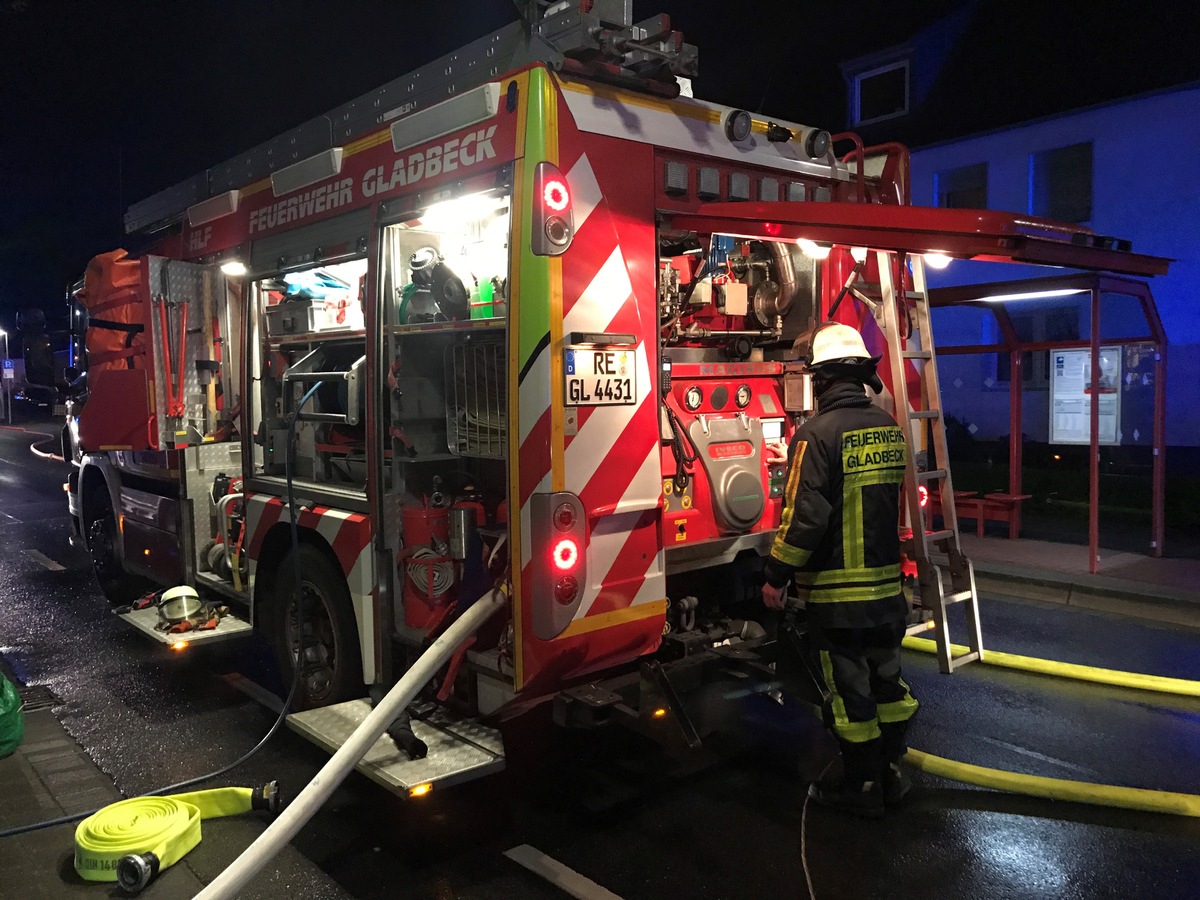 FW-GLA: Dachstuhlbrand