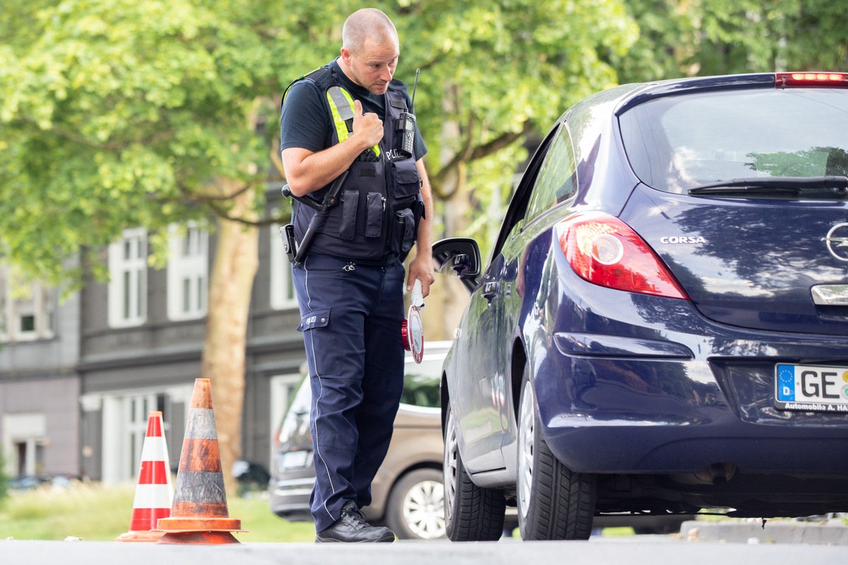 POL-GE: Zahlreiche Verstöße bei gezielten Großkontrollen