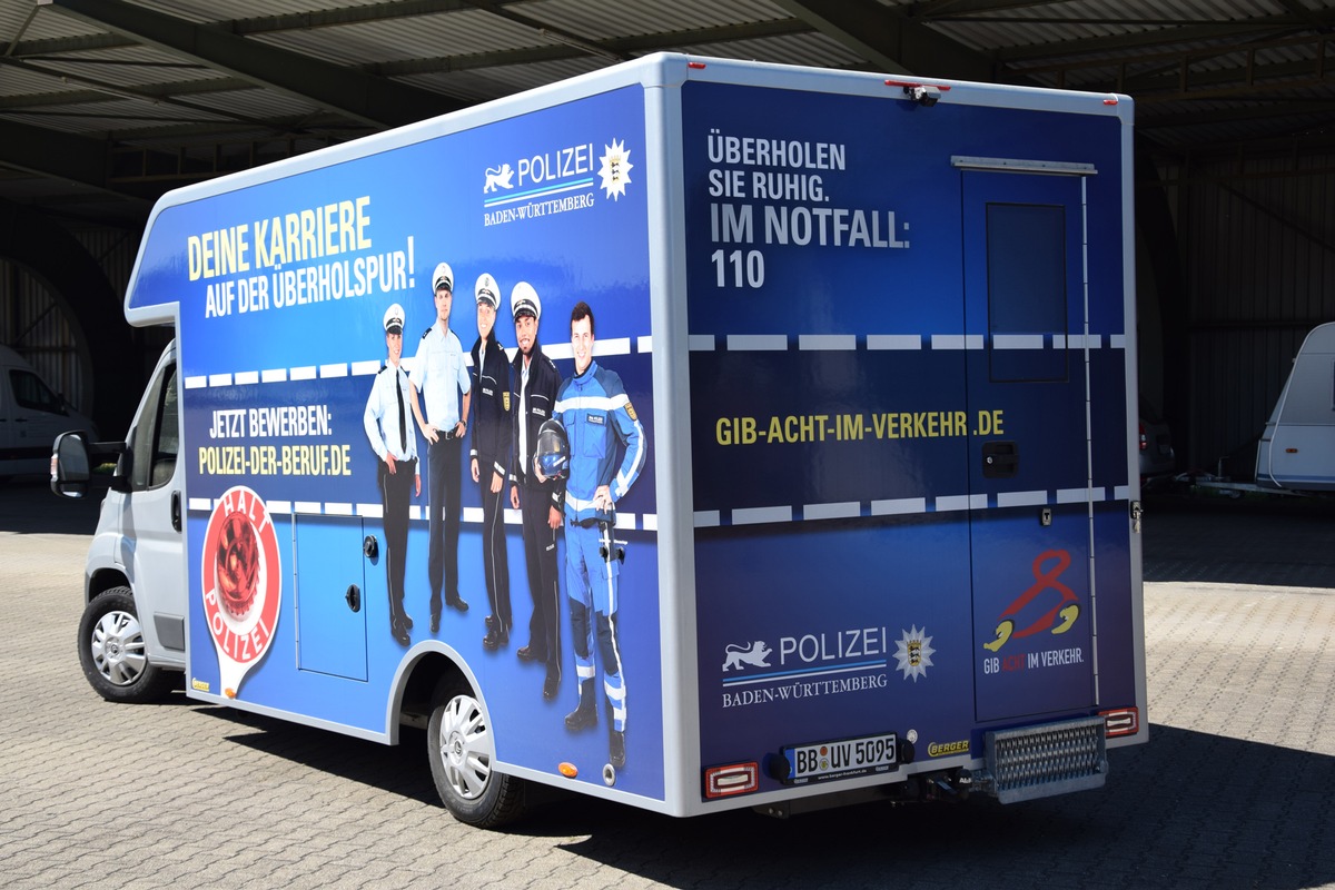 POL-LB: Die Einstellungsberater des Polizeipräsidiums Ludwigsburg auf &quot;Pfingsttour mit dem Karrieremobil&quot; -Informationen zum Polizeiberuf vor Ort in den Pfingstferien