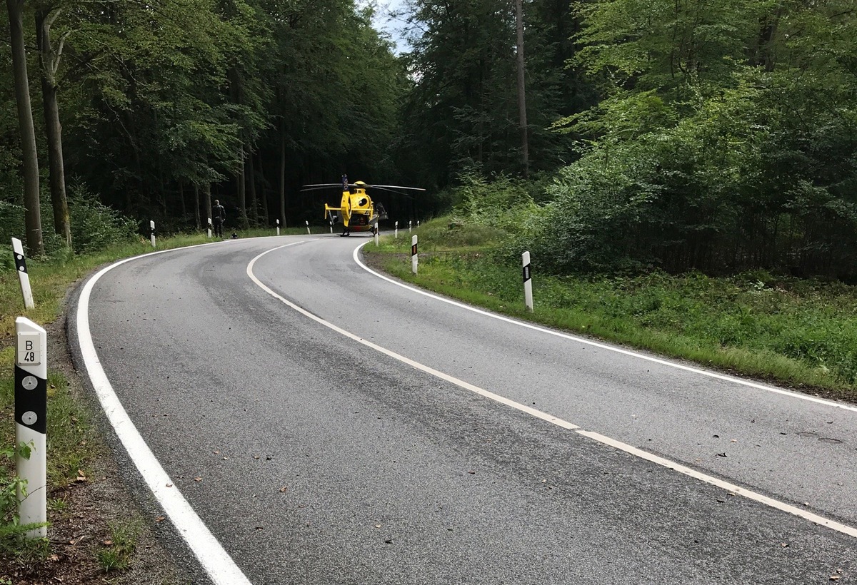 POL-PPWP: Motorradunfall: Mit Rettungshubschrauber ins Krankenhaus