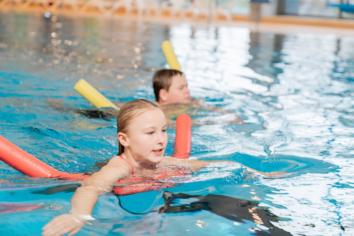 Bundesweite Schwimmabzeichentage mit der DLRG starten am 9. Juni