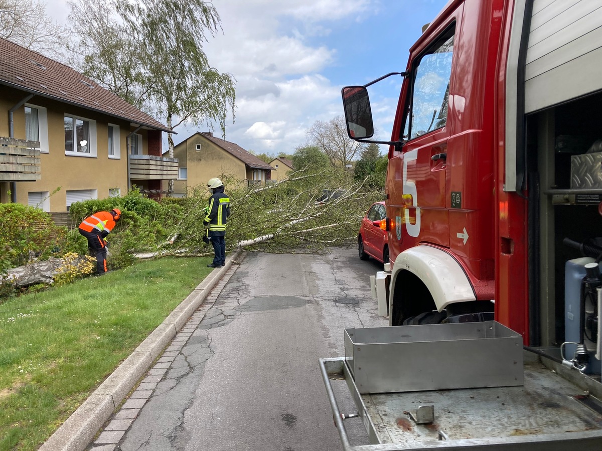 FW-EN: Vier wetterbedingte Einsätze für die Hattinger Feuerwehr