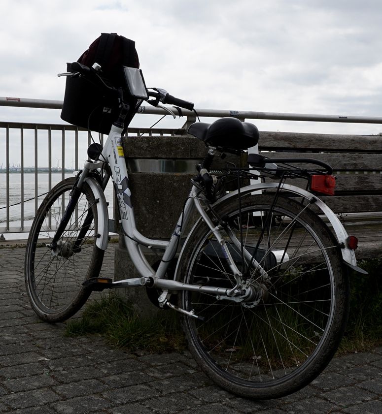 POL-HH: 200520-6. Neue Erkenntnisse und Zeugenaufruf nach Überfall auf Radfahrerin in Hamburg-Billstedt (siehe auch PM 200515-4.)