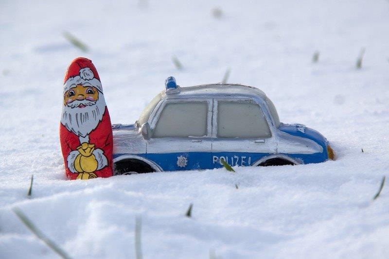 BPOL-KS: Ehrliche Finderin gibt Portmonee bei der Bundespolizei ab