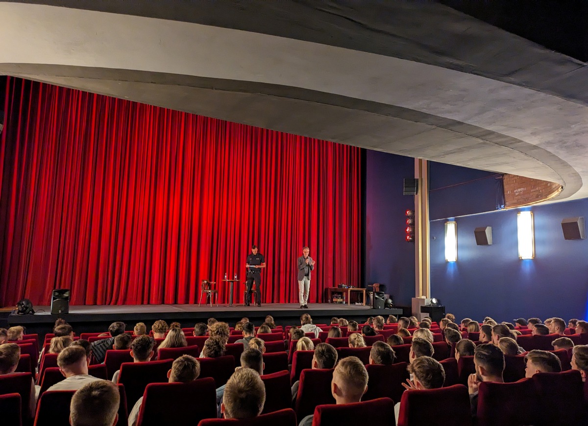 POL-AK NI: Als ein Jurist Jahre nach dem Zweiten Weltkrieg gegen Nazis vorging - Filmvorführung und Diskussion mit Studierenden der Polizeiakademie Niedersachsen