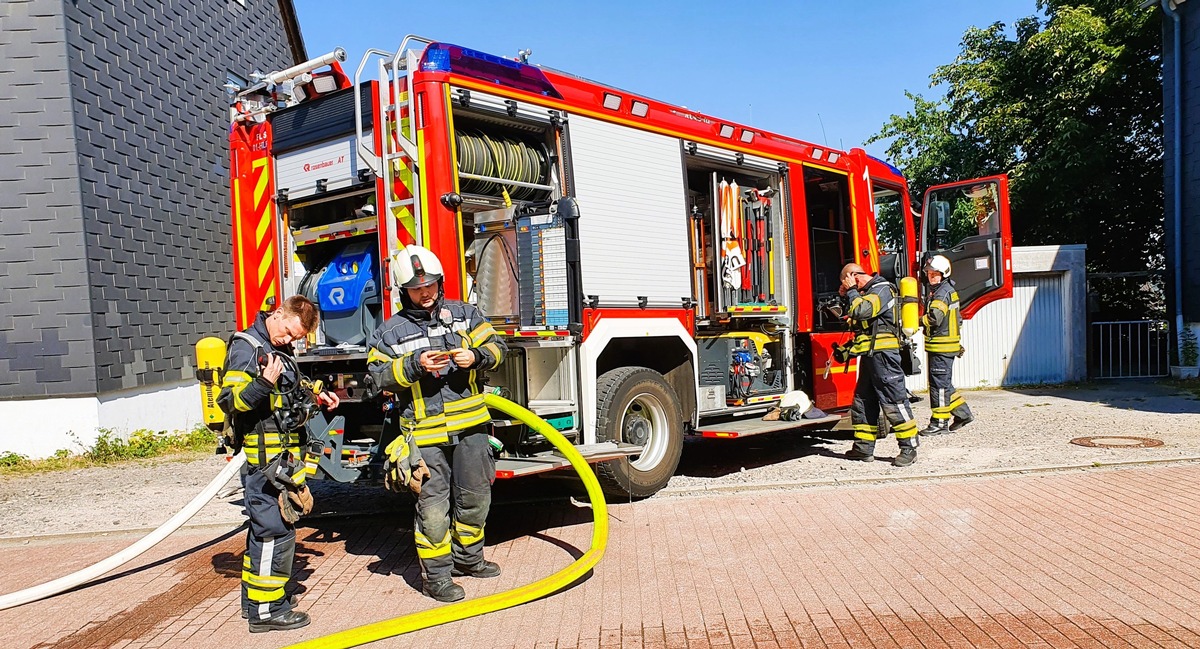 FW-EN: Rauchmelder ausgelöst - Brandgeruch aus Wohnung