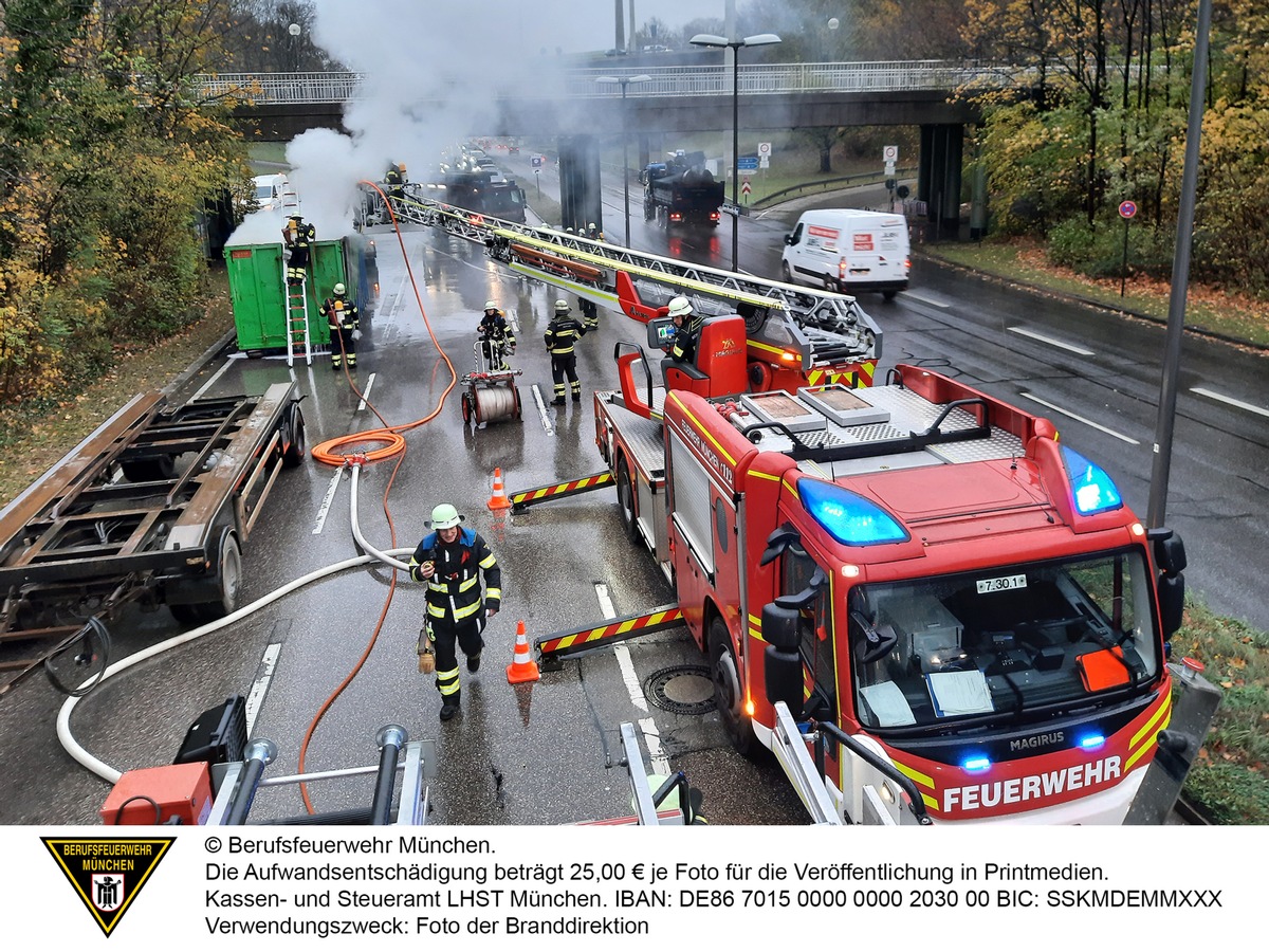 FW-M: Lkw-Brand sorgt für Verkehrsbehinderung (Moosach)