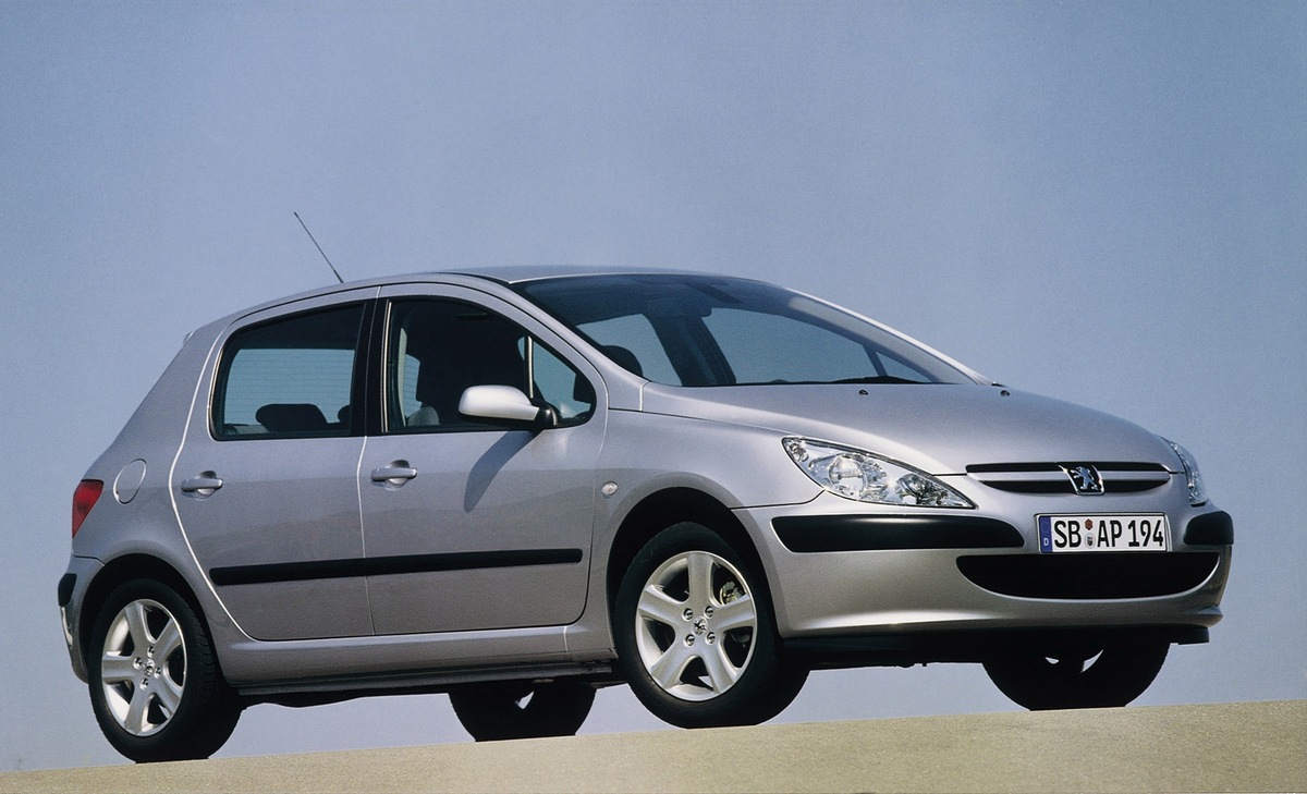 Der Peugeot 307 ist das Auto des Jahres 2002