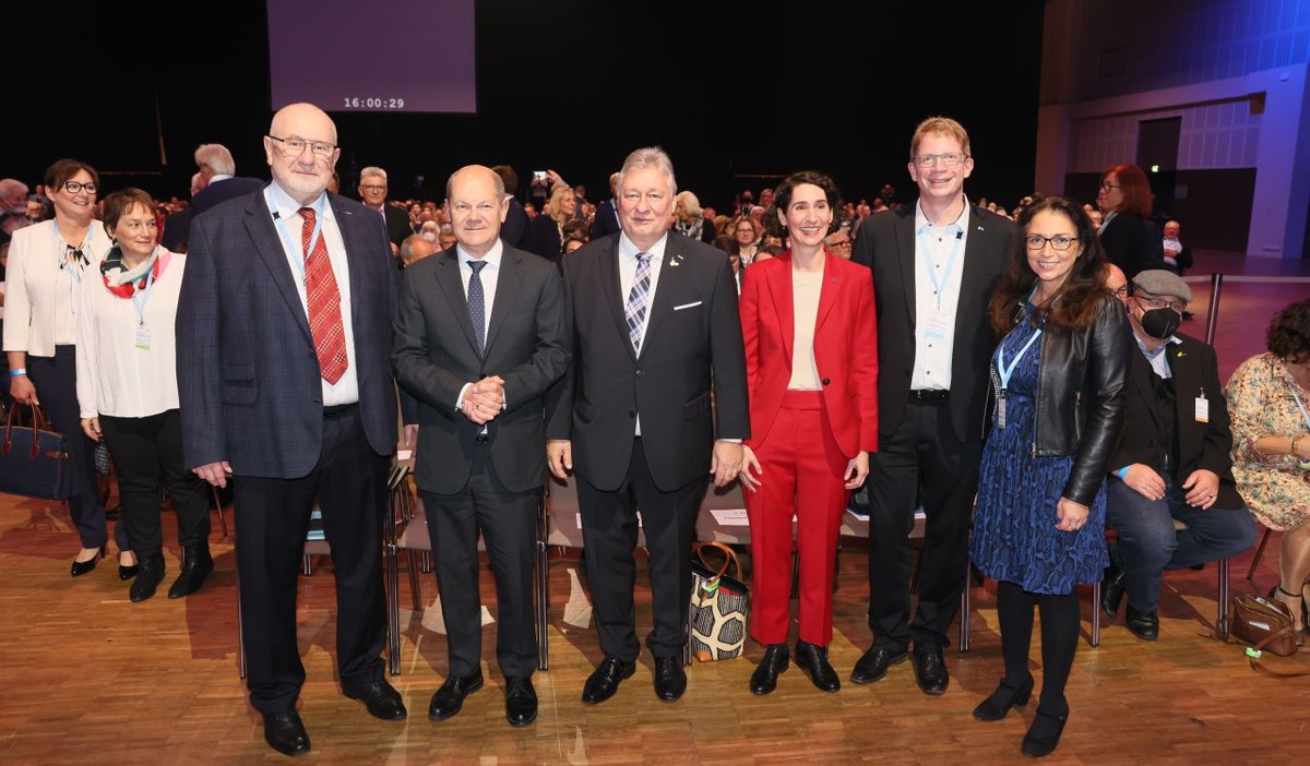 Olaf Scholz auf dem EVG-Gewerkschaftstag: „Ohne Verkehrswende wird die Energiewende nicht gelingen.“