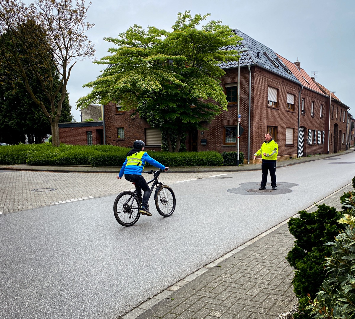 POL-HS: Ein Besuch beim Radfahrtraining an der Grundschule