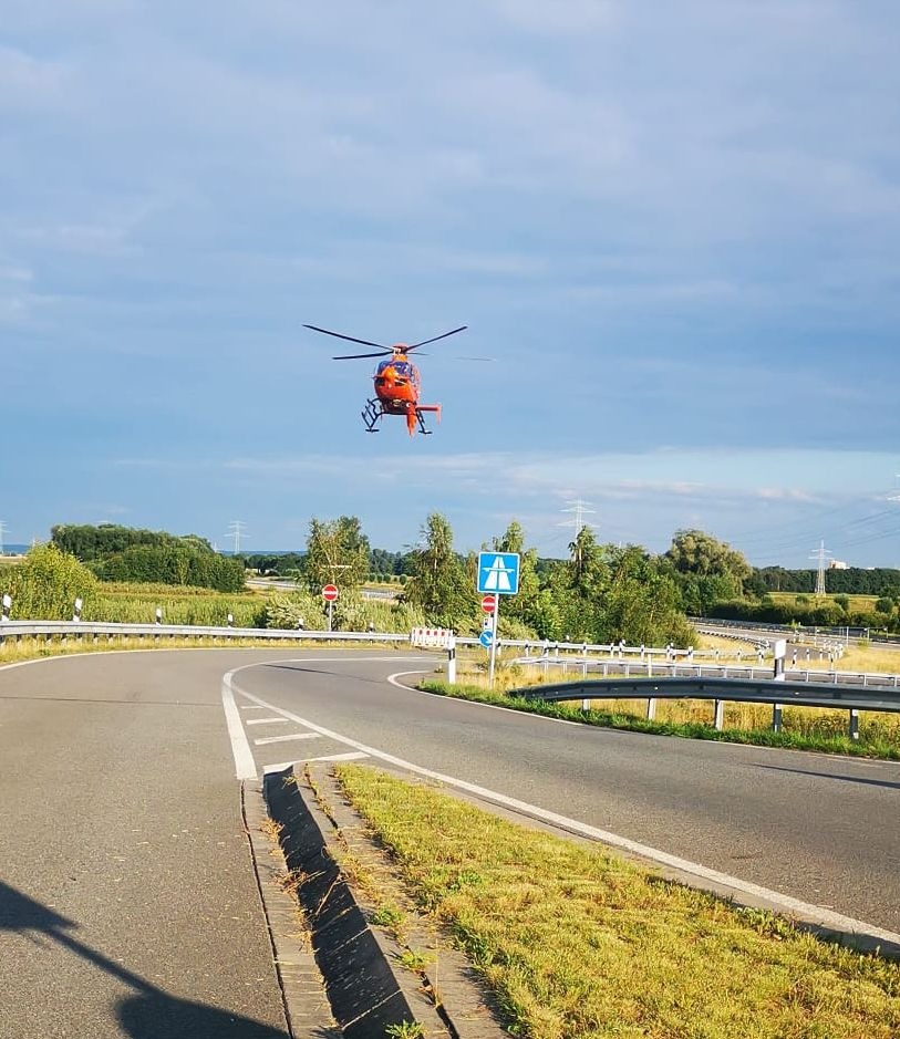 POL-STD: 29-jährige Autofahrerin bei Unfall in Ladekop schwer verletzt