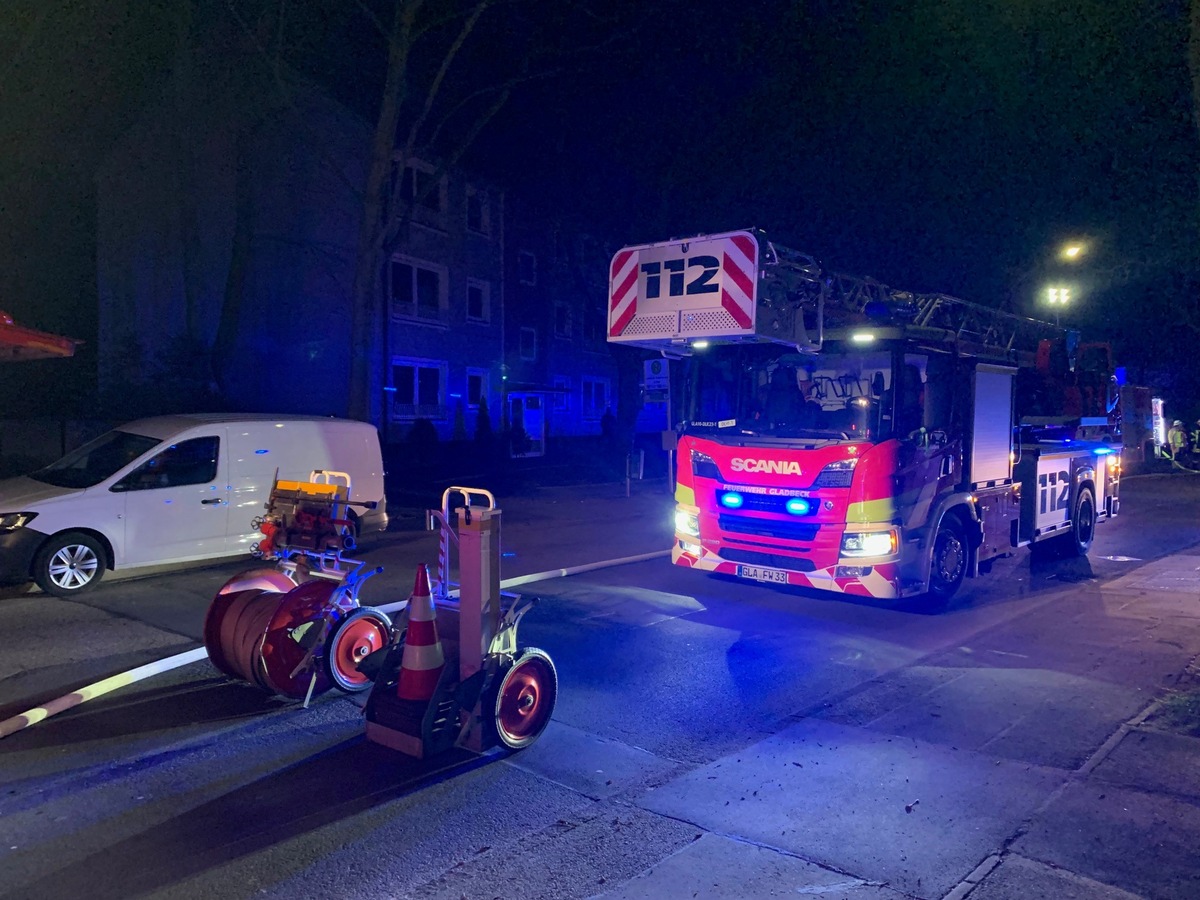 FW-GLA: Ereignisreiche 24 Stunden für die Feuerwehr Gladbeck