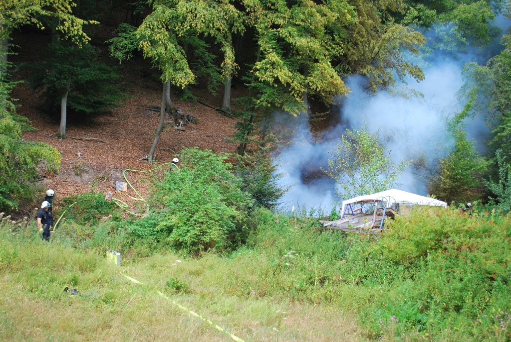 FW-MK: Kradunfall, Waldbrand, aufgerissener Dieseltank und weitere Einsätze der Feuerwehr