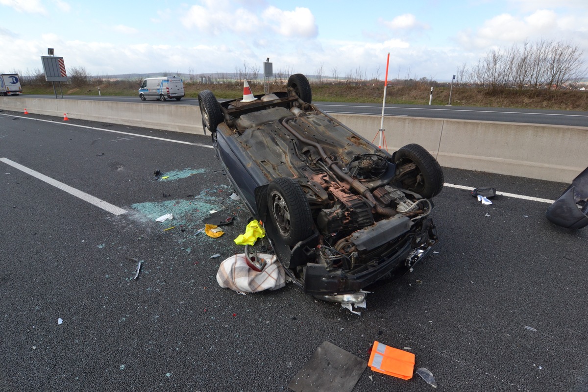 POL-HI: Schwerer Unfall auf der A 7 zieht Vollsperrung nach sich