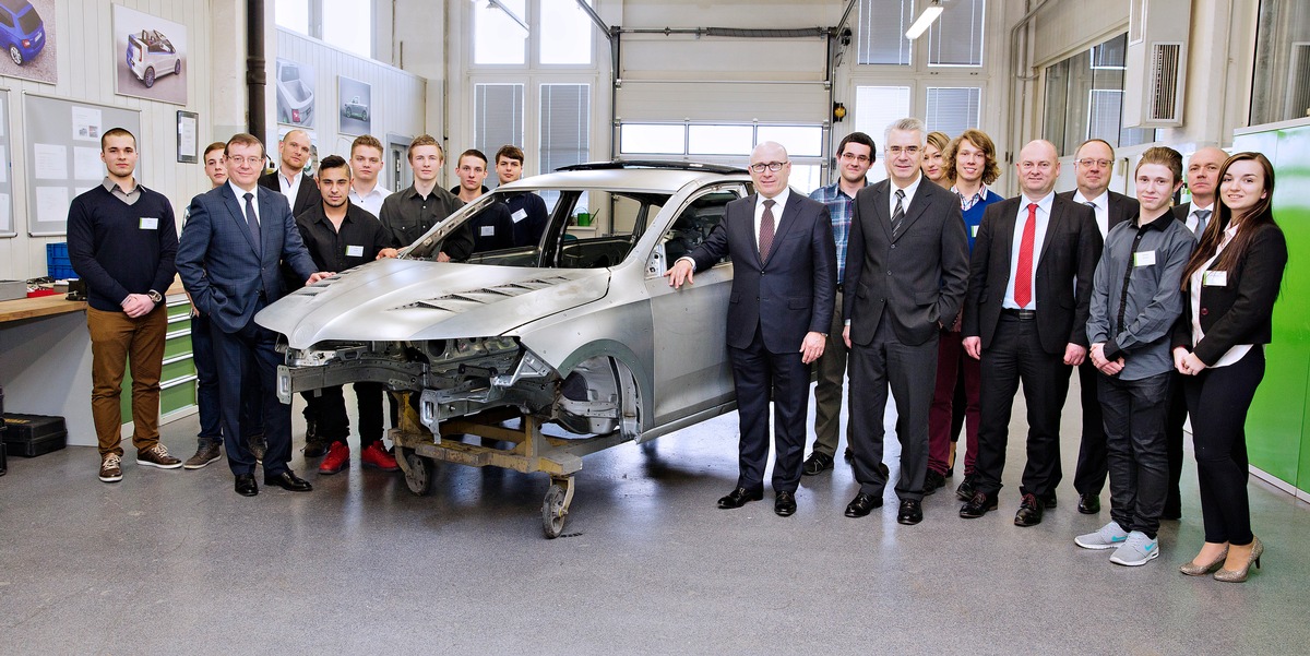 Kompaktes Coupé als Einzelstück: SKODA Lehrlinge bauen ihr Traumauto (FOTO)