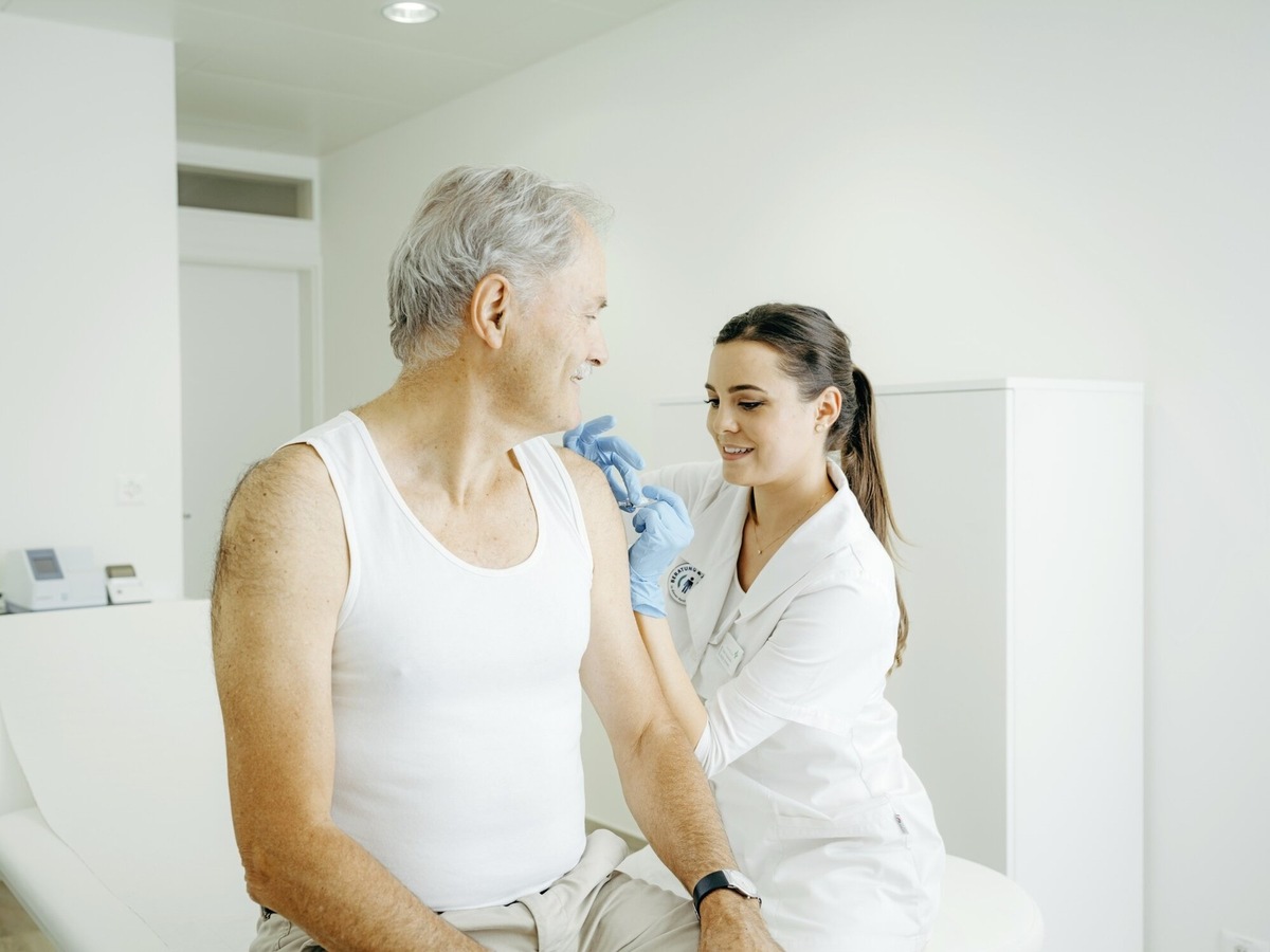 Un premier pas a été franchi pour que les pharmaciens puissent, grâce à leurs prestations, contribuer à endiguer l’augmentation des coûts de la santé.