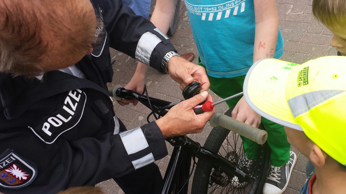 POL-FL: Flensburg - Achtung ! Donnerstagnachmittag: Fahrradwerkstatt im Alsterbogen, Fahrrad fit für die Sommerzeit ?!