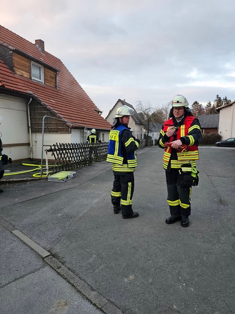 FW-AR: WOHNUNGSBRAND-ÜBUNG IN HERDRINGEN