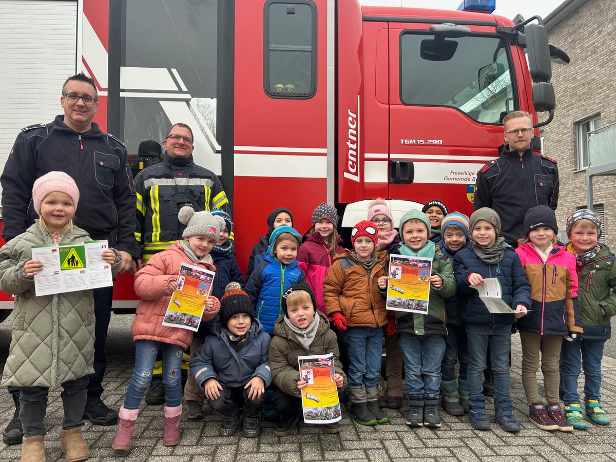 FW-KLE: Ein ganz besonderer Tag für 80 Kinder: Brandschutzerziehung bei der Freiwilligen Feuerwehr Bedburg-Hau