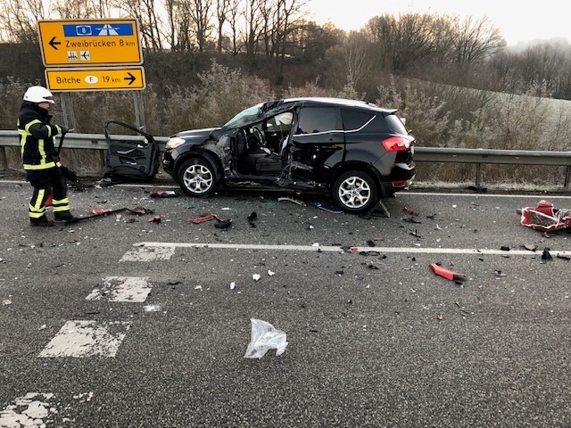 POL-PDPS: Verkehrsunfall mir schwerverletztem Senior