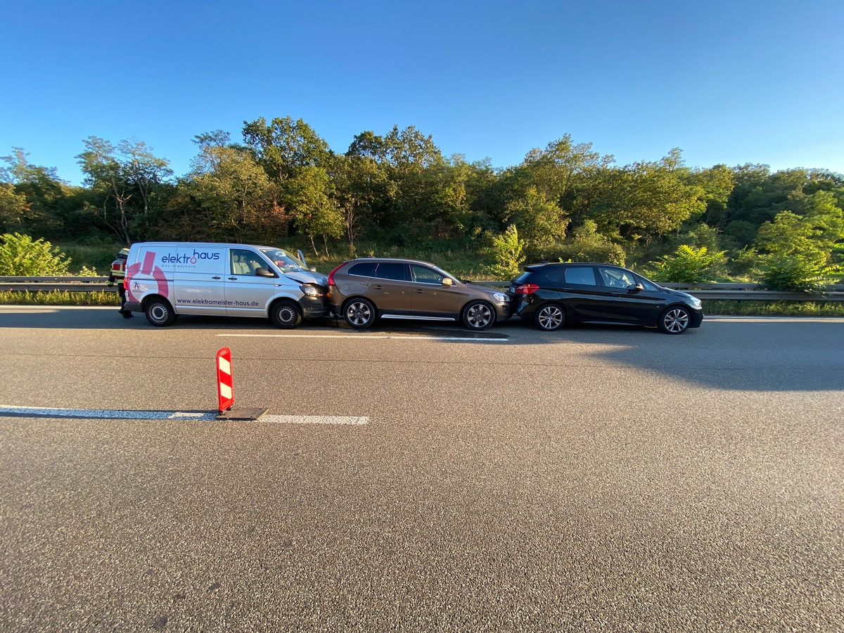 POL-VDMZ: Auffahrunfall führt zu Verkehrsbehinderungen auf der A60 im Berufsverkehr