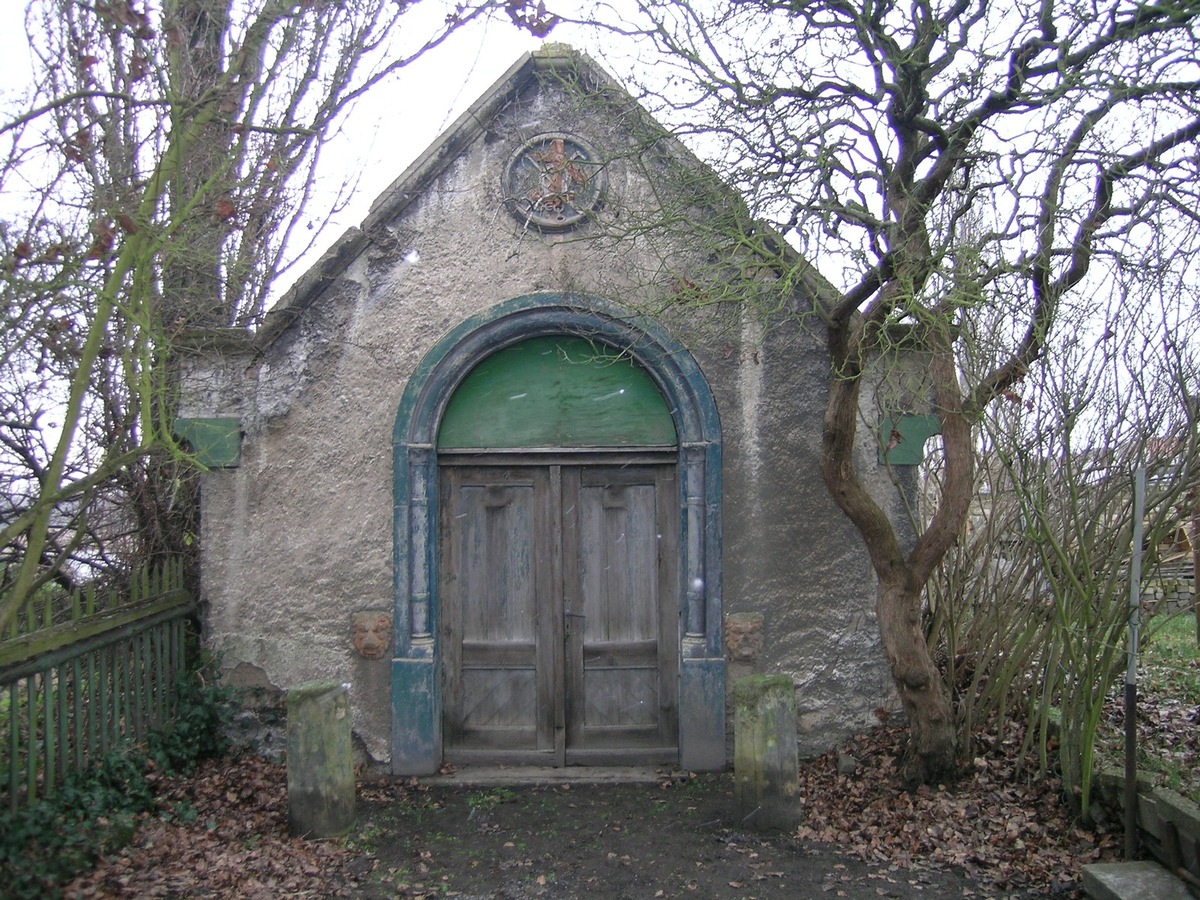 Zentralrat dankt Stadt Halle für wichtiges Engagement zum Erhalt des denkmalgeschützten Sinti-Mausoleums in Osendorf