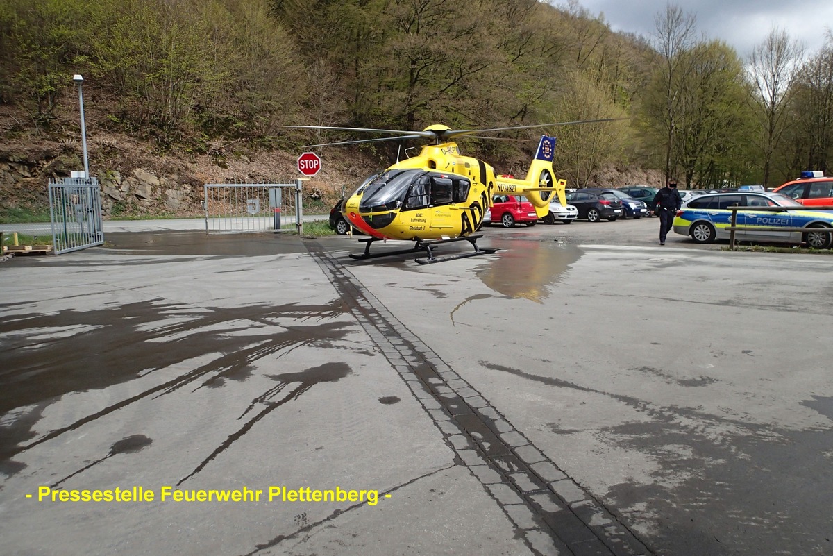 FW-PL: Schwerer Betriebsunfall im OT- Oesterhammer. Rettungshubschrauber im Einsatz.