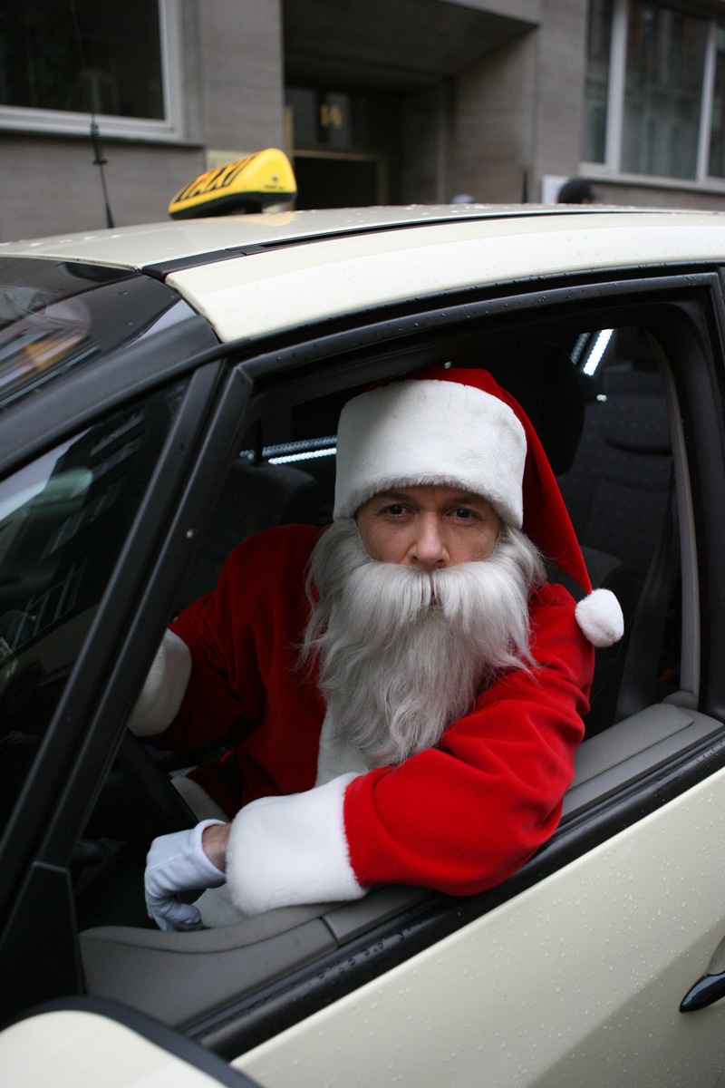 Es weihnachtet sehr ... auch im &quot;Quiz Taxi&quot; mit Thomas Hackenberg