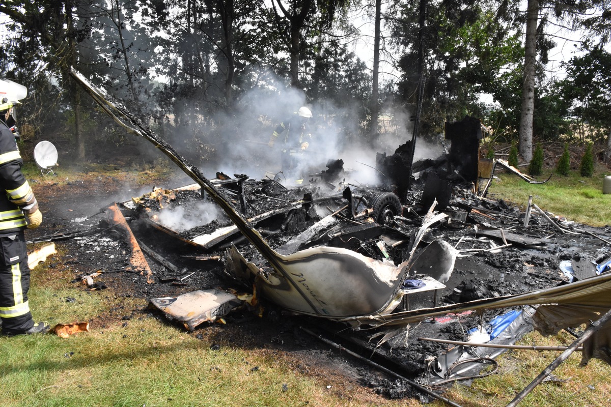 POL-DEL: Landkreis Oldenburg: Brand eines Wohnwagens auf Campingplatz in Großenkneten, Ursache bislang unklar