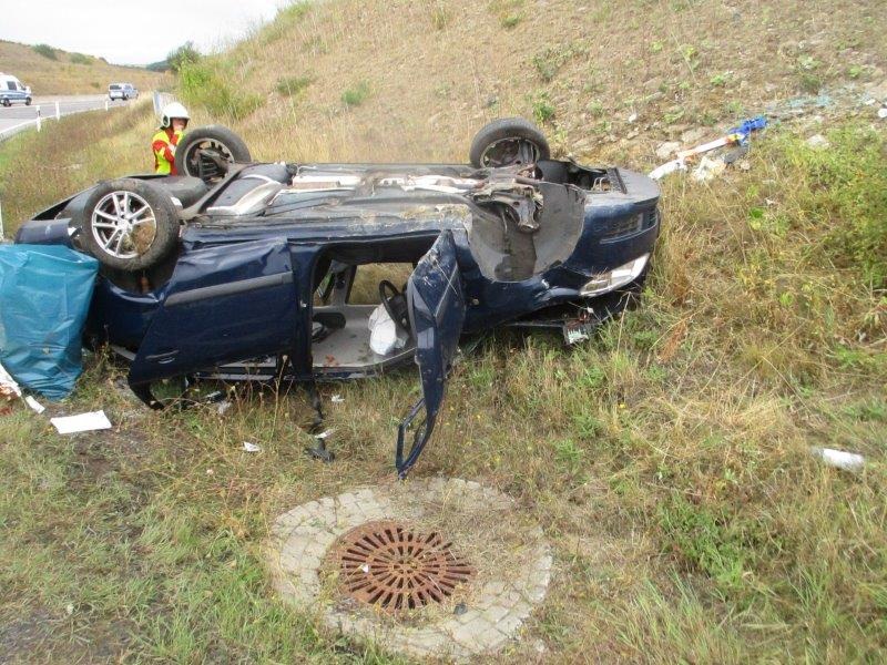 API-TH: Pkw überschlägt sich mehrfach auf der A4 an der AS Bucha