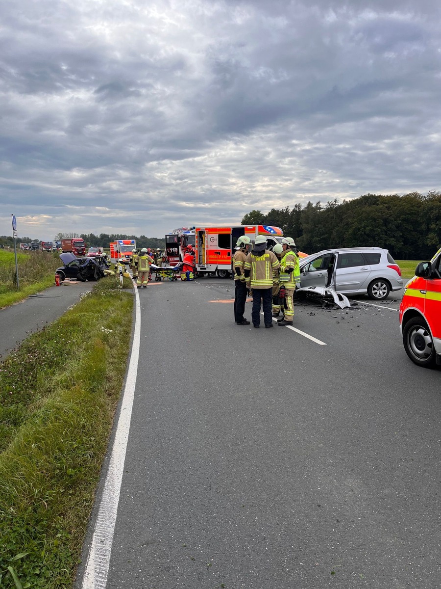 POL-COE: Lüdinghausen, Seppenrade, B474/ Drei Autos kollidiert