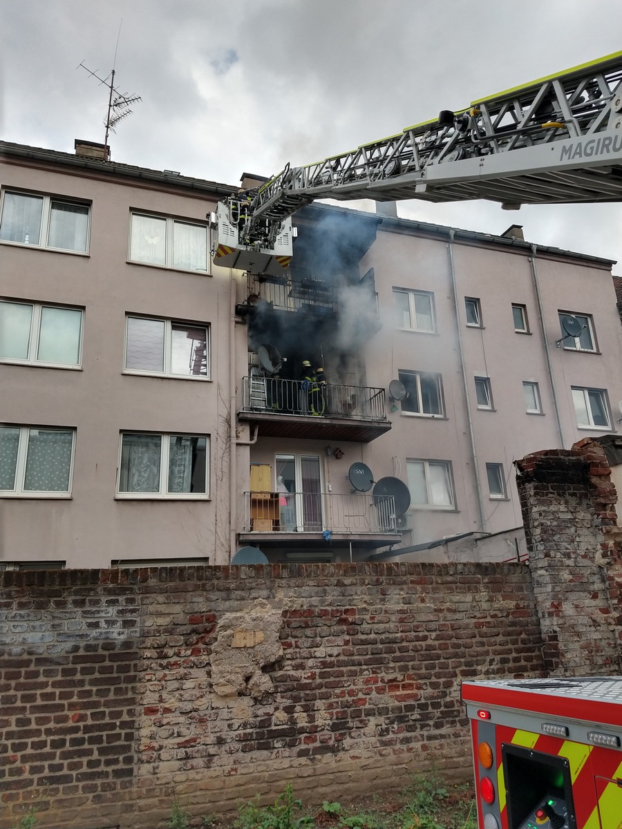 FW-DO: Starke Rauchentwicklung durch Balkonbrand