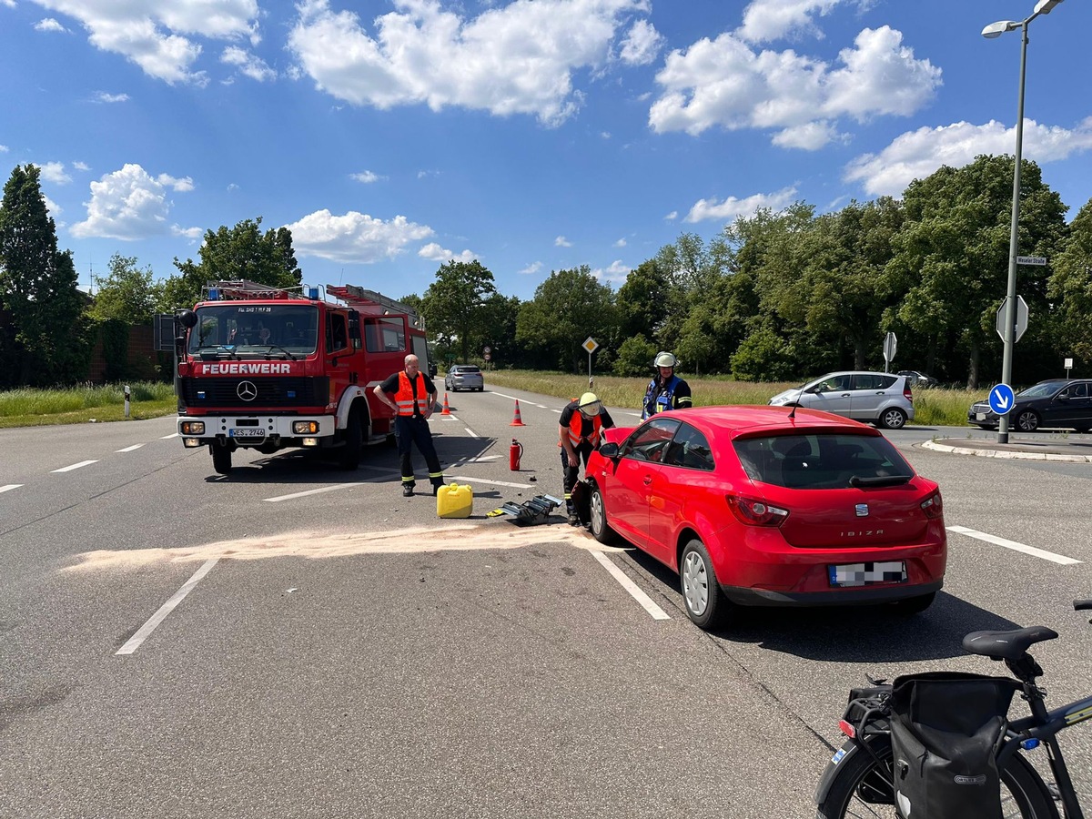 FW-Schermbeck: Verkehrsunfall auf der Weseler Straße