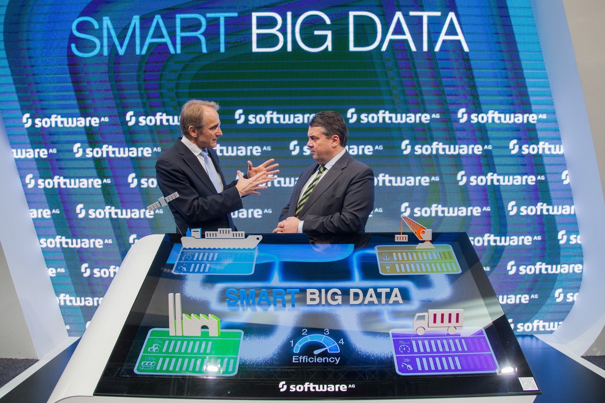 CeBIT 2014: Wirtschaftsminister Sigmar Gabriel besucht den Stand der Software AG (FOTO)