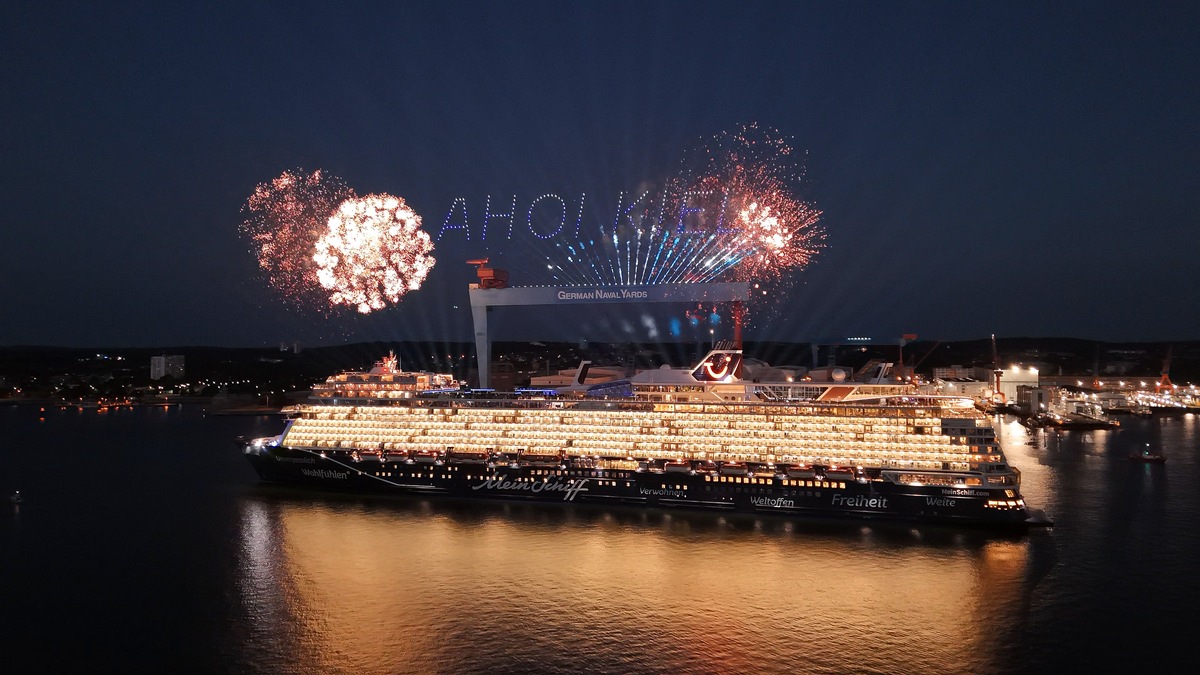 The highlight of the year on the high seas: Mein Schiff 7 is christened in the Kiel Fjord