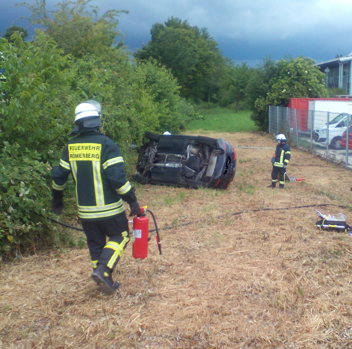 POL-PDLU: Römerberg - Abbiegeunfall mit Leichtverletzten (56/0306)