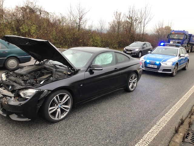 POL-PDLD: Edenkoben/A65 - Vollsperrung nach Unfall, 3 Personen verletzt