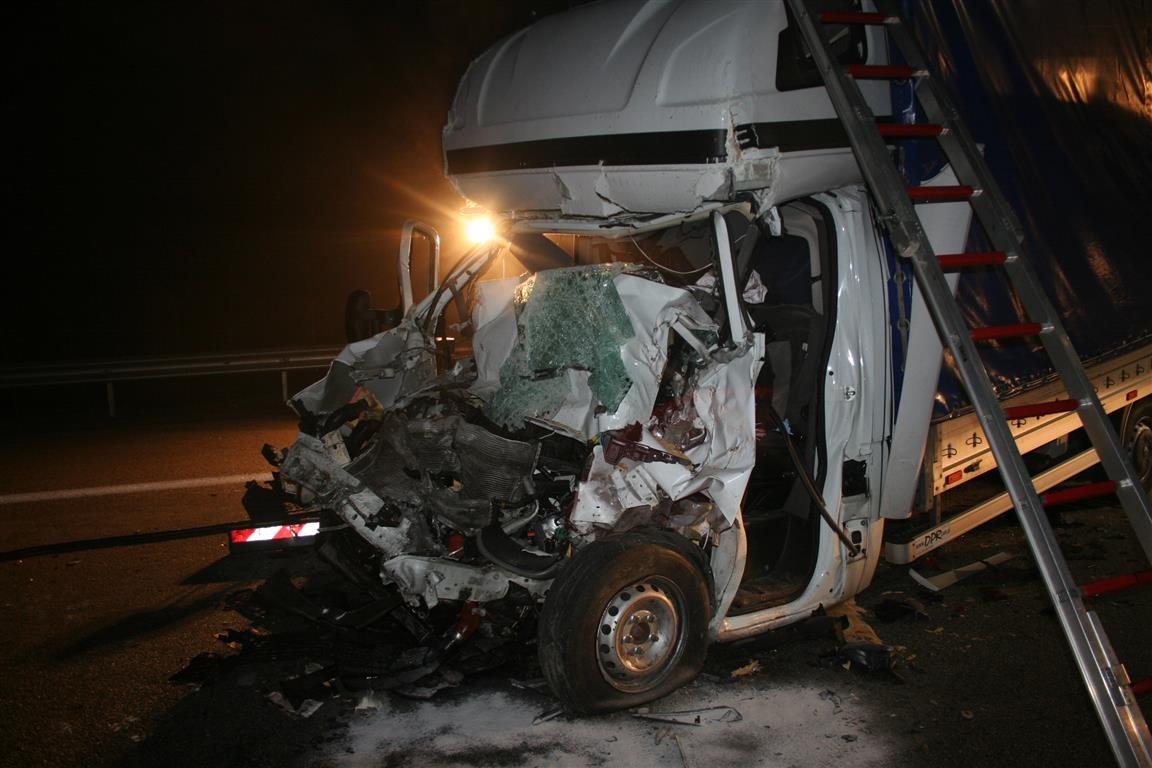 POL-PDKL: BAB6,Waldmohr - schwerer Unfall am Stauende