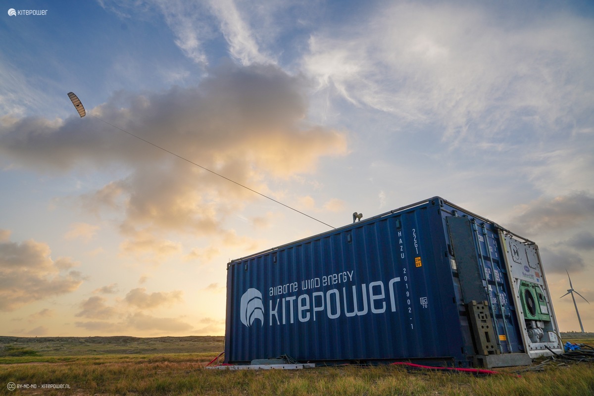 Flugwindenergie hebt mit Kitepower in der Karibik ab