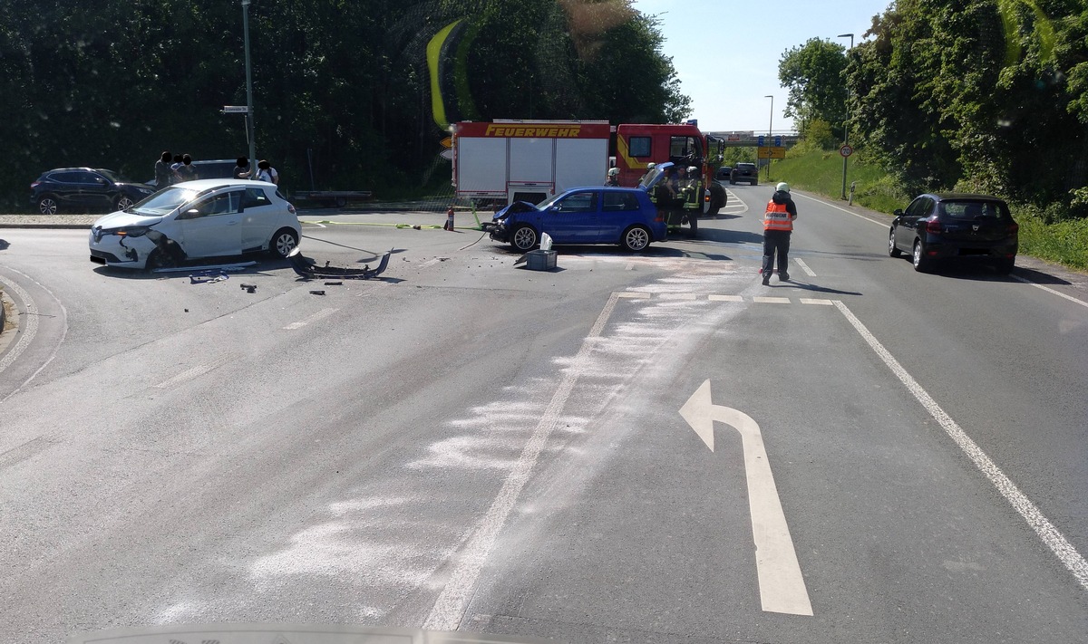 FW-EN: Wetter - ausgelöster Heimrauchmelder im Ortsteil Wengern und Verkehrsunfall