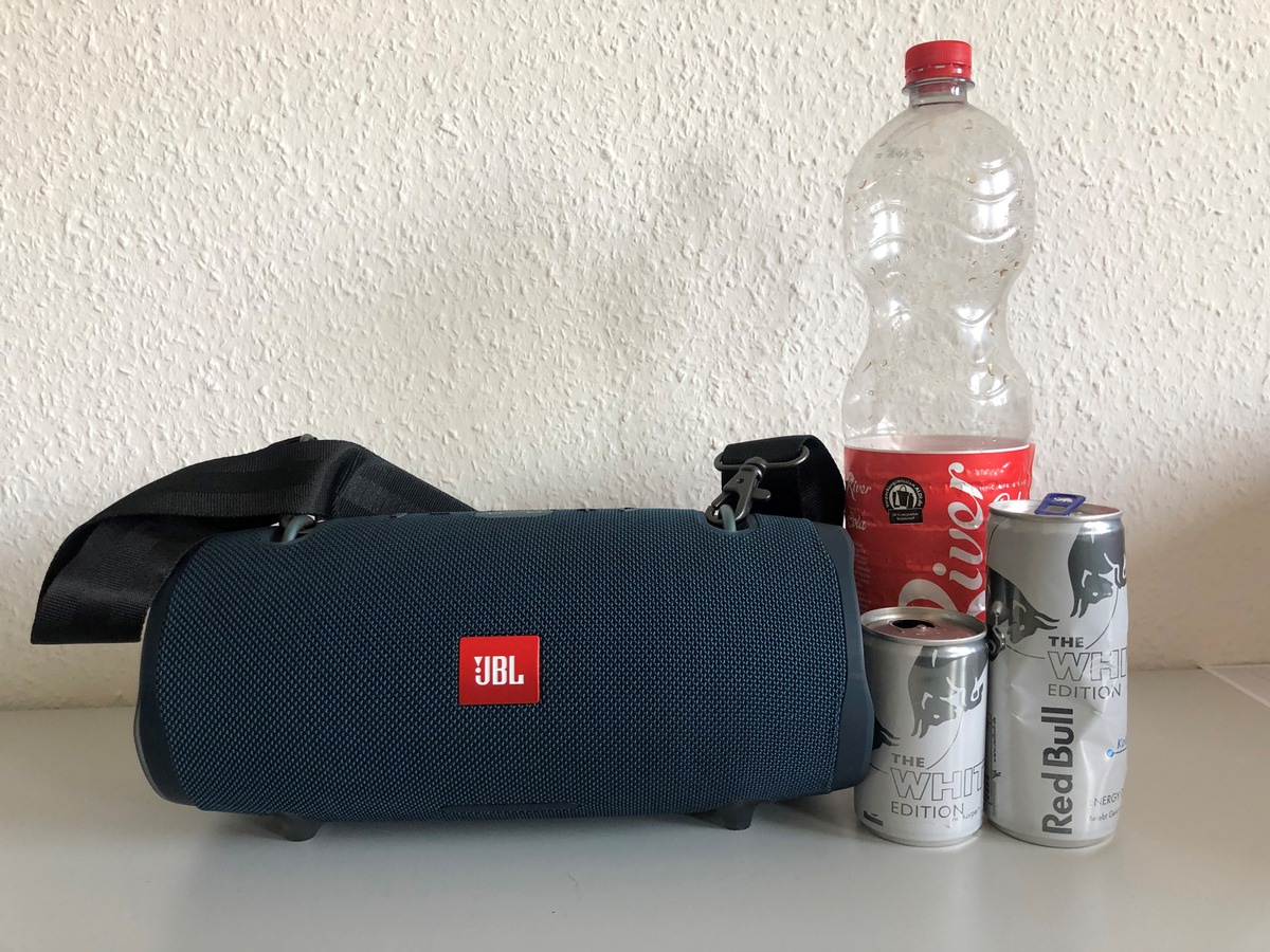 BPOL-HB: Flüchtende Jugendliche lassen Soundbox auf Eisenbahnbrücke stehen