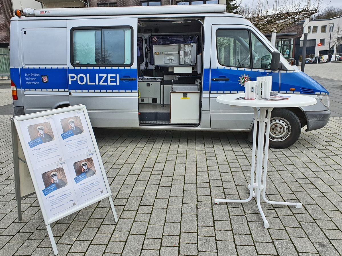 POL-ME: Kriminalprävention am Info-Mobil: Die Polizei lädt ein - Velbert - 2110067