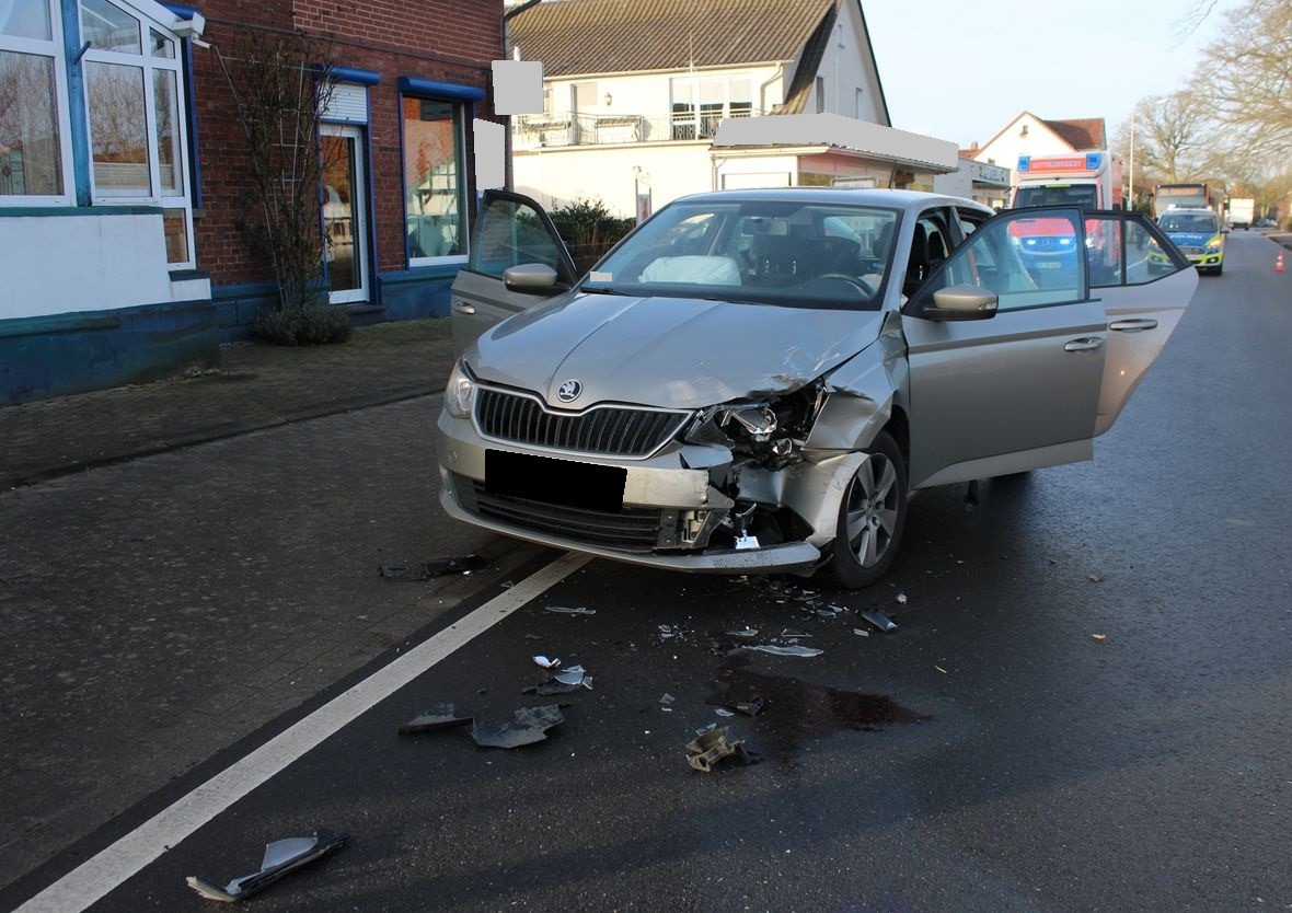 POL-MI: Auto gerät in Gegenverkehr