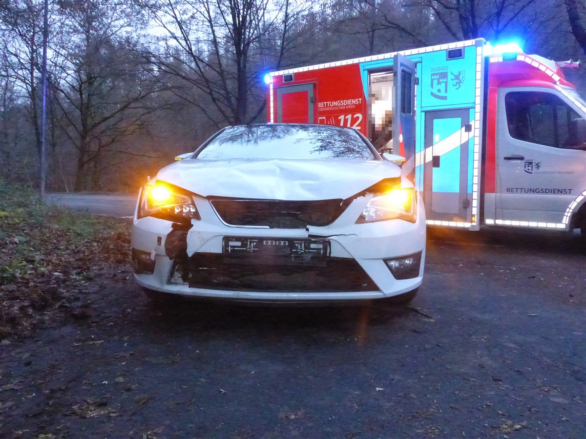 POL-GM: 061221-981: Abbiegeunfall mit drei Leichtverletzten